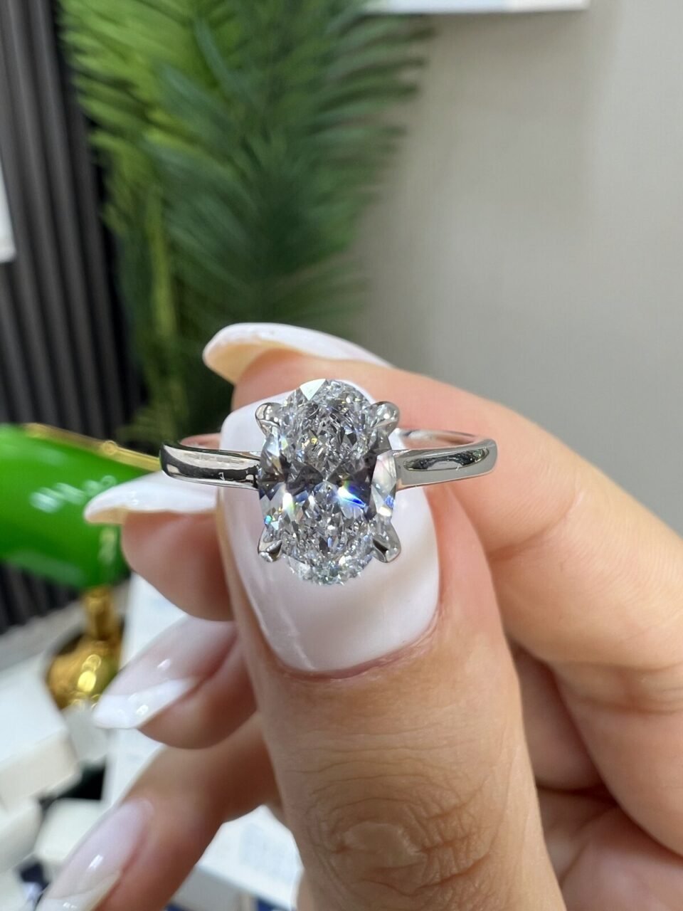 Oval Model Tektaş Yüzük 1.03 ct